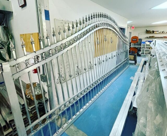 Custom Metal Gate Fabricatior